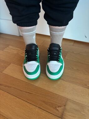 Nike Women's Green White Black Low-Top Sneakers